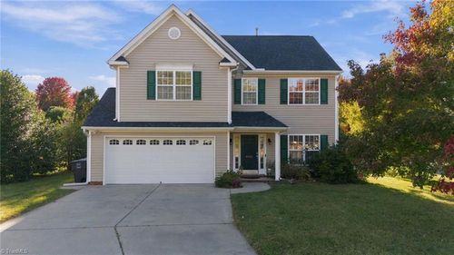4002 Pepperbush Dr, Greensboro, NC, 27405-8210 | Card Image