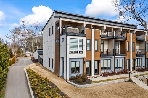 430 Forrest Ave, Gainesville, GA, 30501-3227 | Card Image