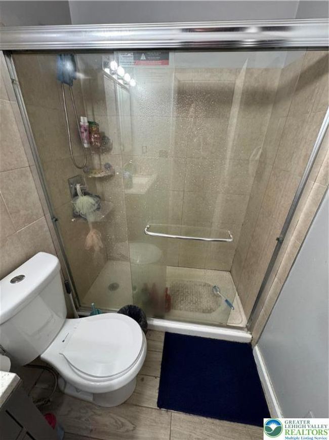 215 W Lehigh St, Townhouse with 3 bedrooms, 3 bathrooms and null parking in Bethlehem PA | Image 15
