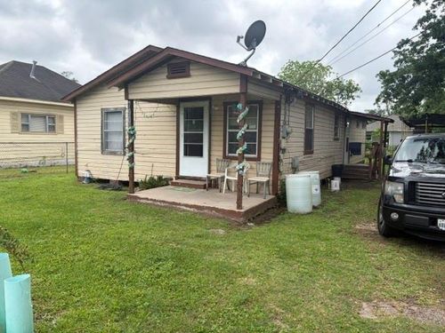 7909 Hoffman Street, Houston, TX, 77016 | Card Image