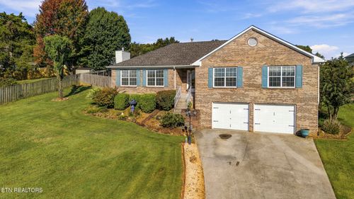 1357 Zachary Taylor Rd, Knoxville, TN, 37922-5841 | Card Image