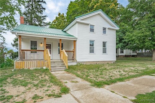 15 Maple Ave, Lyndonville, NY, 14098-9600 | Card Image