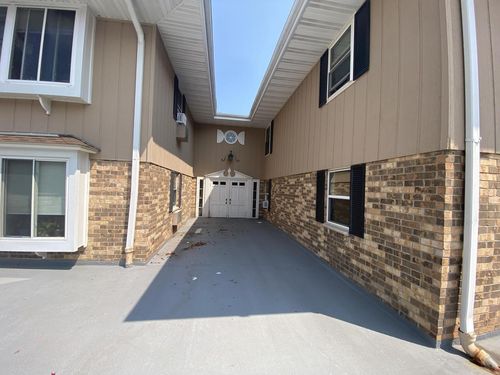 206-5650 W Wahner Avenue, Brown Deer, WI, 53223 | Card Image