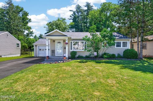90 Elsmere Avenue, Bethlehem, NY, 12054 | Card Image