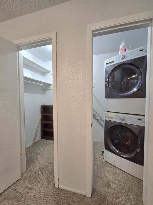 Washer/Dryer inside master bedroom | Image 20