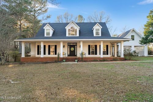 143 Red Roan Rd, Hattiesburg, MS, 39402-7793 | Card Image