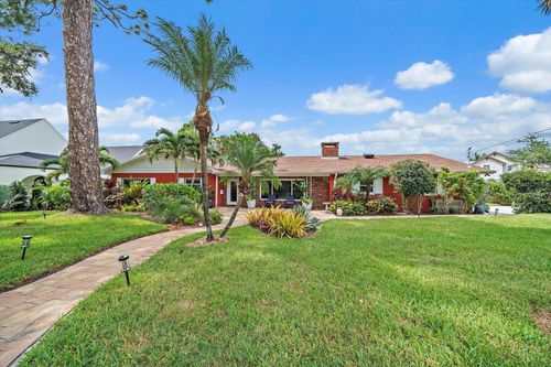 252 S Garden Cir, BELLEAIR, FL, 33756-1671 | Card Image