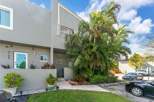 9110 Sw 203rd Ter, Cutler Bay, FL, 33189-1855 | Card Image