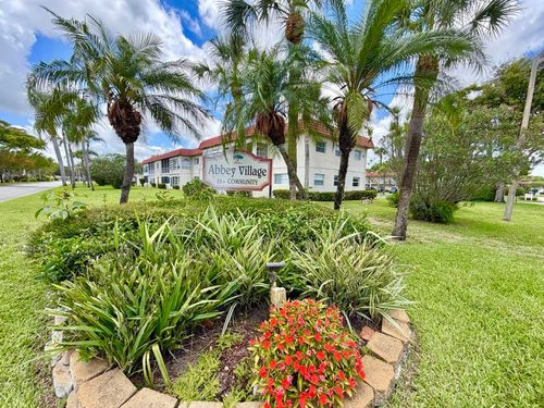 204-19 Abbey Ln, Delray Beach, FL, 33446-1704 | Card Image