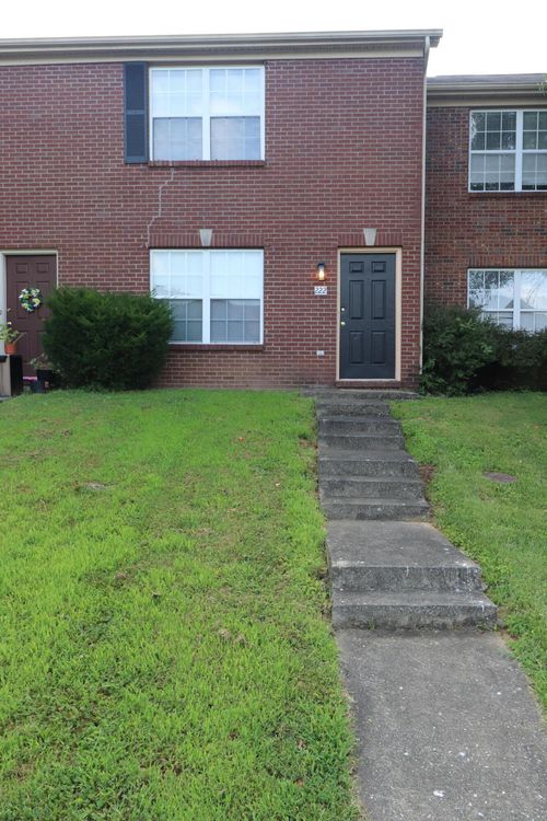 222 Garnet Dr, Nicholasville, KY, 40356-2518 | Card Image