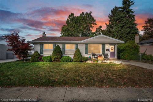 33167 Janet, Fraser, MI, 48026-1765 | Card Image