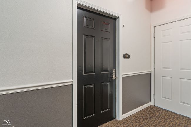 12820 University Crescent 2D | Image 5
