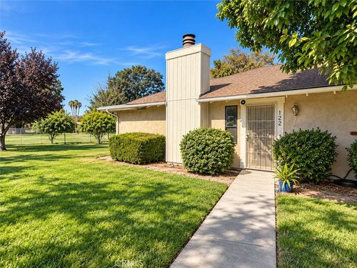 122 Flag Way, Paso Robles, CA, 93446-3435 | Card Image