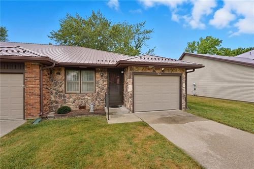 314 N Ryans Way, Saint Joseph, MO, 64506-3505 | Card Image