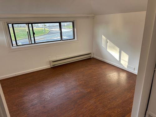 unit-3-379 Derby Ave, West Haven, CT, 06516-1065 | Card Image