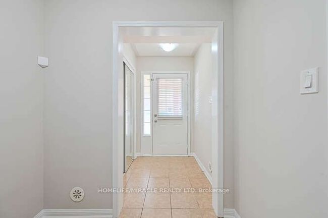 43 Ariel Rd, House attached with 4 bedrooms, 4 bathrooms and 1 parking in Brampton ON | Image 6