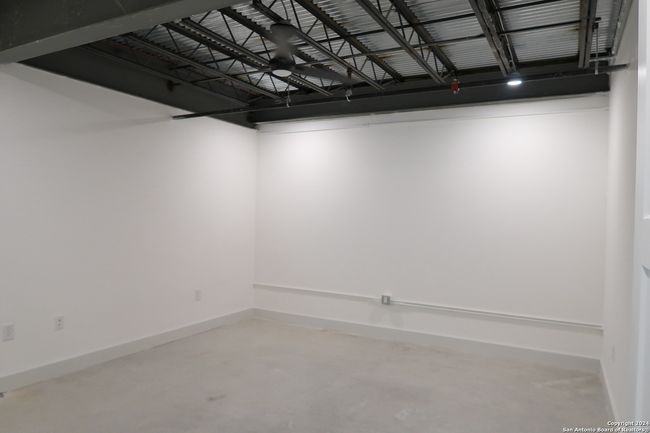 APT-306 - 215 Coca Cola Pl, Condo with 4 bedrooms, 2 bathrooms and null parking in San Antonio TX | Image 20