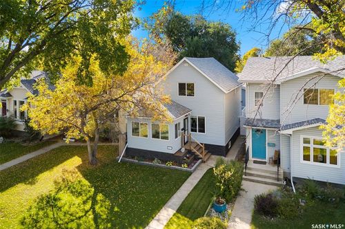 4027 Victoria Ave, Regina, SK, S4T1M8 | Card Image