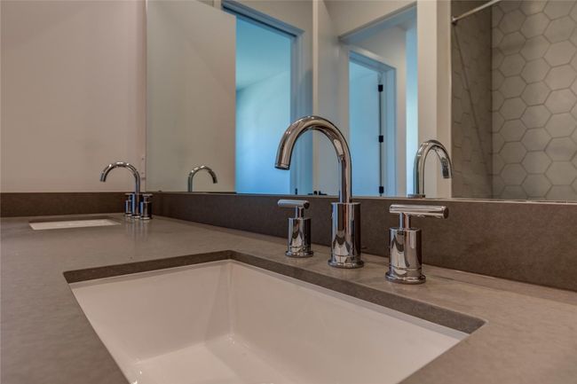 APT-233 - 800 Embassy Dr, Condo with 1 bedrooms, 1 bathrooms and 1 parking in Austin TX | Image 25