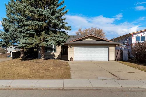 404 6 St, Irricana, AB, T0M1B0 | Card Image