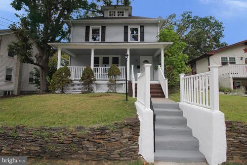 735 Chestnut Ave, WOODBURY HEIGHTS, NJ, 08097-1605 | Card Image