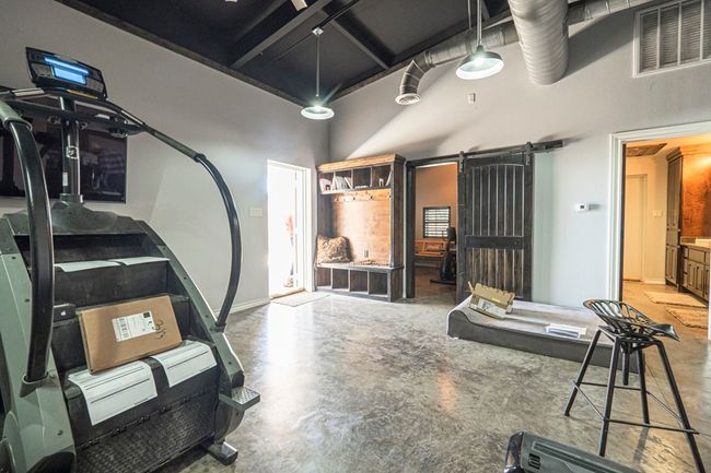 7113 E County Road 114, House other with 4 bedrooms, 4 bathrooms and 3 parking in Midland TX | Image 80