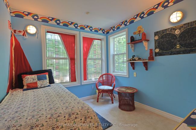 5 Philip St, House other with 7 bedrooms, 5 bathrooms and 5 parking in Huron ON | Image 36