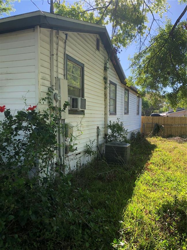 6403 Elliot Dr, House other with 3 bedrooms, 2 bathrooms and null parking in TAMPA FL | Image 30