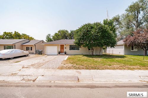 957 Meadowbrook Ln, Pocatello, ID, 83201-3604 | Card Image