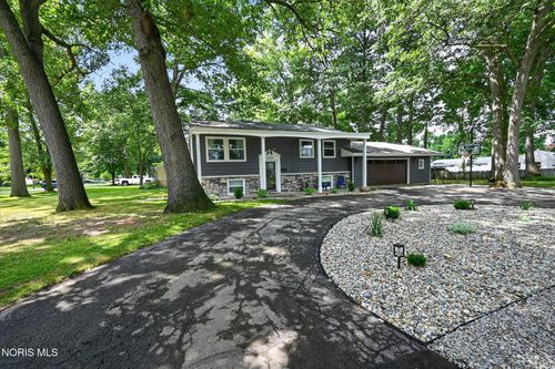 5433 Bentbrook Dr, Sylvania, OH, 43560-2746 | Card Image