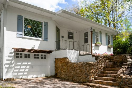 21 Dowlen Rd, HIXSON, TN, 37343-2770 | Card Image