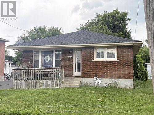 1007 Grand Ave, Cornwall, ON, K6H4T3 | Card Image