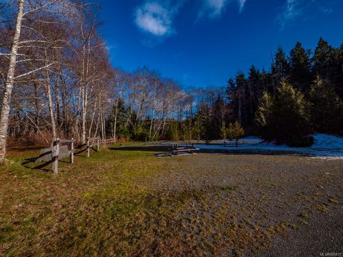 2695 Pacific Rim Hwy, Ucluelet, BC, V0R3A0 | Card Image