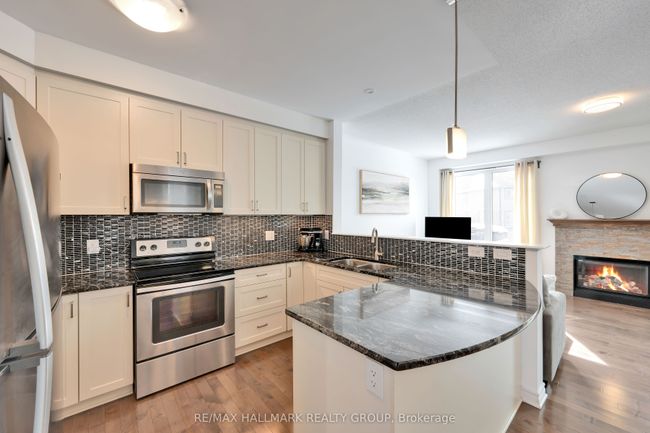 1111 Cobble Hill Dr, House attached with 3 bedrooms, 4 bathrooms and 1 parking in Nepean ON | Image 13