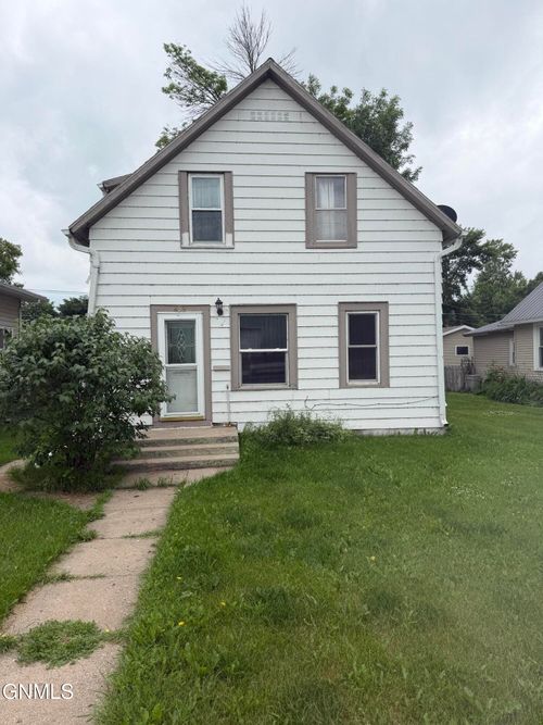 459 1st Street W, Jamestown, ND, 58401 | Card Image