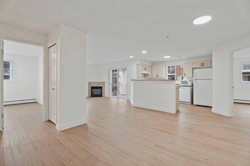 3325-10 Prestwick Bay Se, Calgary, AB, T2Z0B3 | Card Image