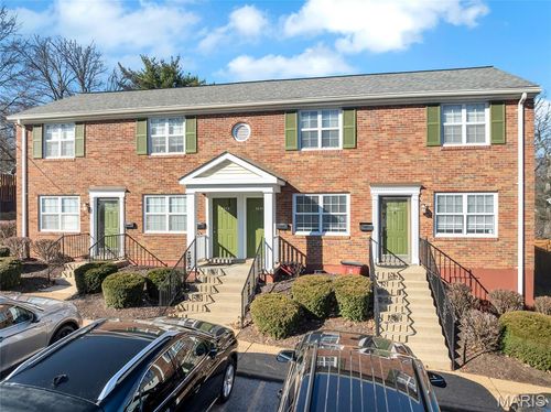 1511 Swallow Dr, Brentwood, MO, 63144-1619 | Card Image