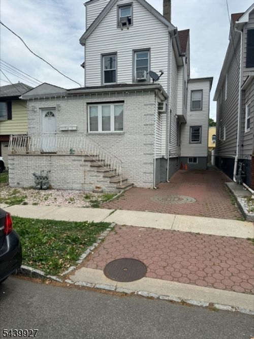 1-223 Sheridan Ave, Roselle Park, NJ, 07204-2422 | Card Image
