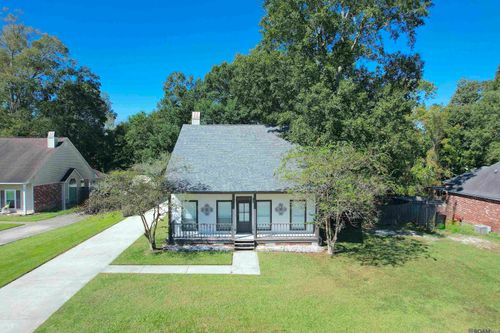 32495 Magnolia Ct, Denham Springs, LA, 70706-2905 | Card Image