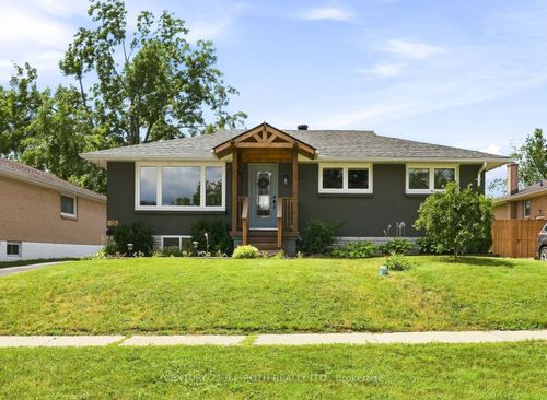 12 Bothwell Cres, Barrie, ON, L4M2S6 | Card Image