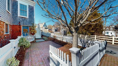 unit-2-12 Franklin St, Provincetown, MA, 02657-2075 | Card Image