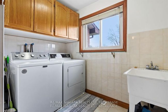 231 W Side Rd, House other with 3 bedrooms, 3 bathrooms and 4 parking in Port Colborne ON | Image 21