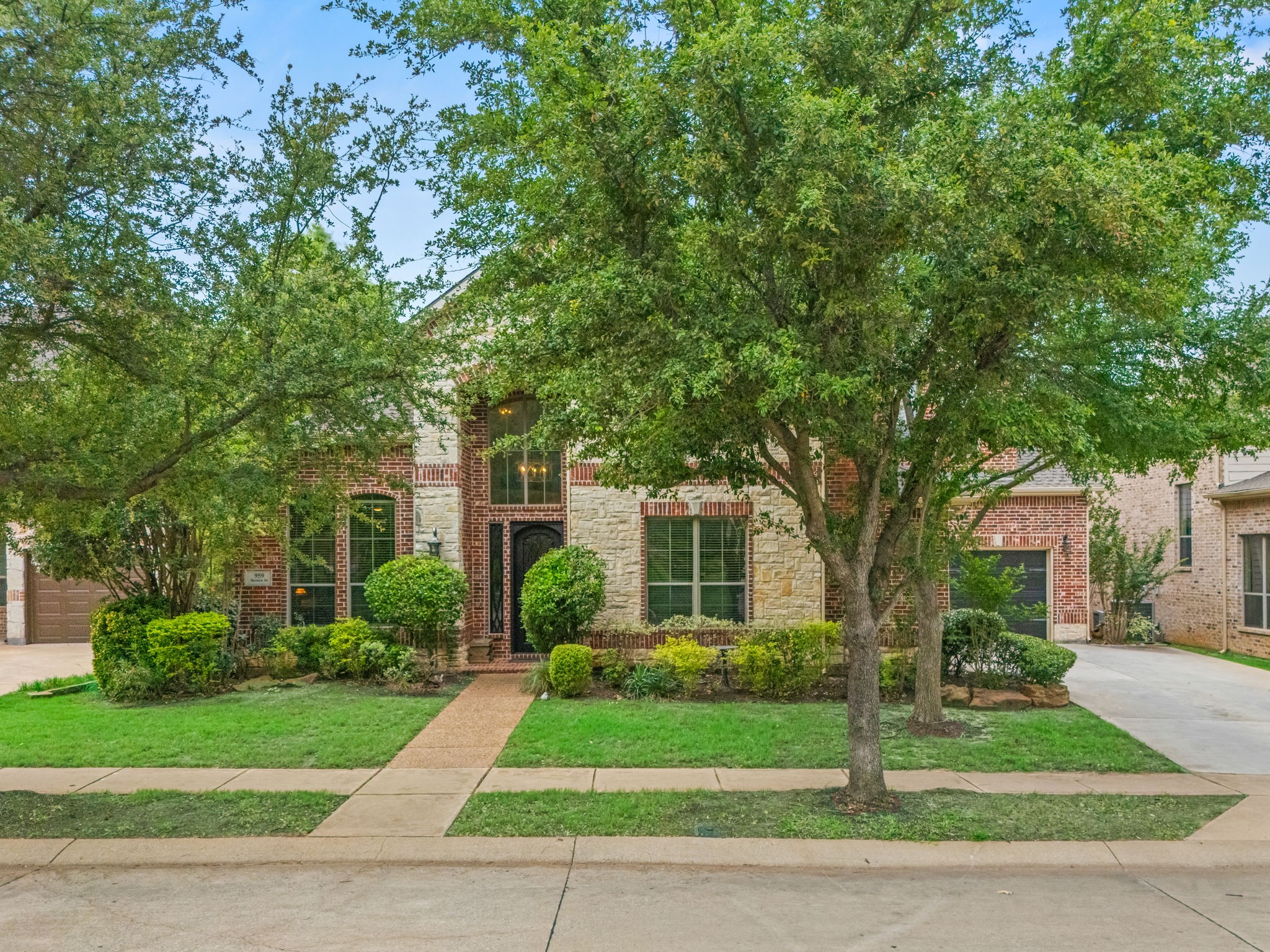 Residential in Lantana 2