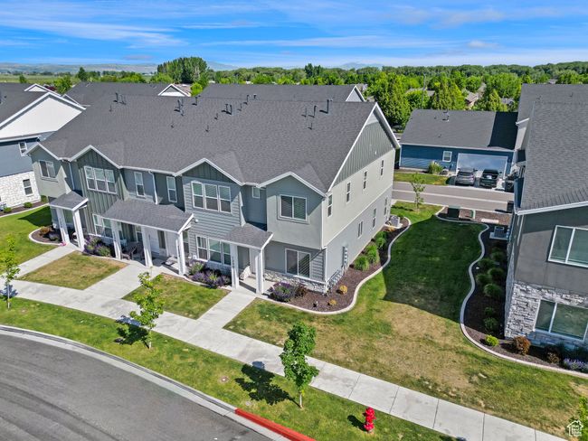 Aerial view of residential area | Image 23