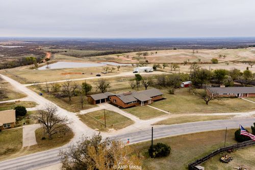 1503 E Wells St, Stamford, TX, 79553-5008 | Card Image