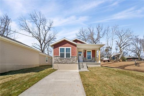 2720 N 21st Pl, Kansas City, KS, 66104-4503 | Card Image