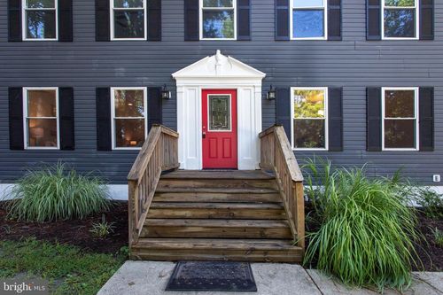 239 Newtown Rd, SOLOMONS, MD, 20688-3143 | Card Image