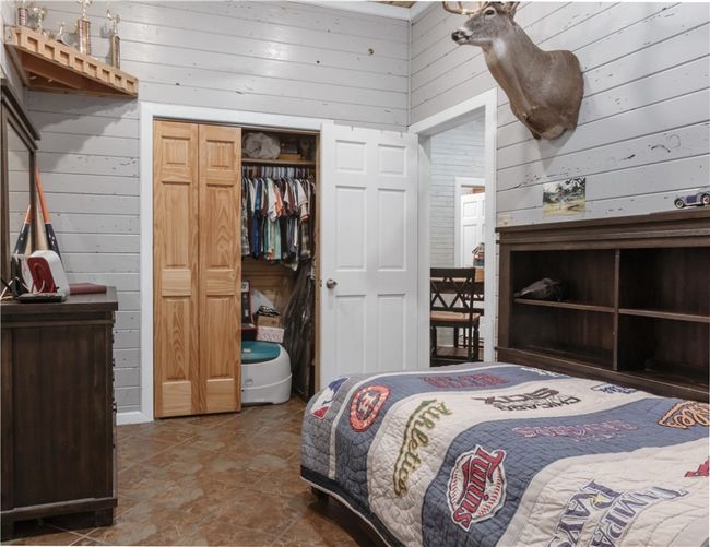 additional sleeping space | Image 12