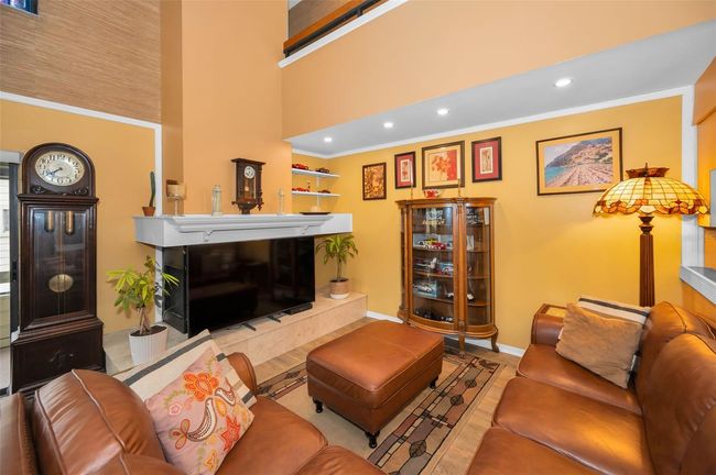 2353 Hanover Dr, Townhouse with 2 bedrooms, 2 bathrooms and null parking in DUNEDIN FL | Image 27