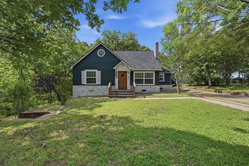 1630 W Crawford St, Denison, TX, 75020-4232 | Card Image